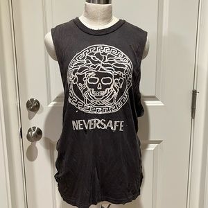UNIF distressed tank